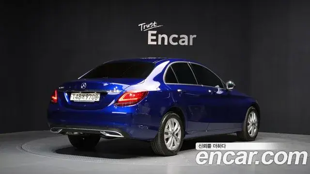 Mercedes-Benz C-Class 2020 — Фото 2/20