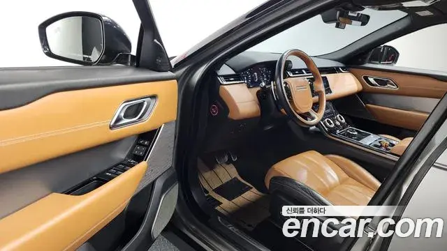 Land Rover Range Rover Velar 2019 — Photo 22/36