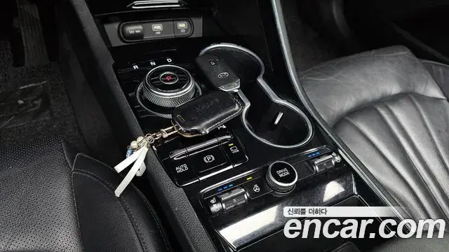 Kia K5 2020 — Şəkil 23/30