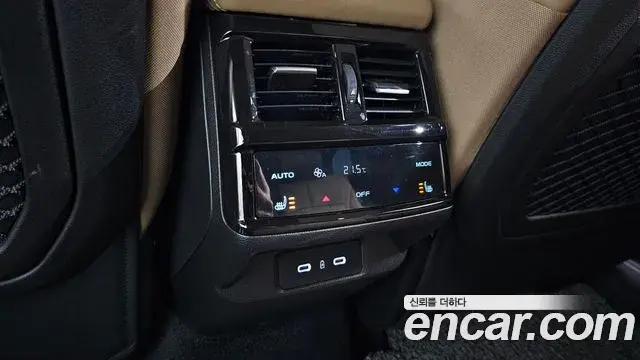 Renault Samsung Grand Koleos 2025 — Фото 18/20