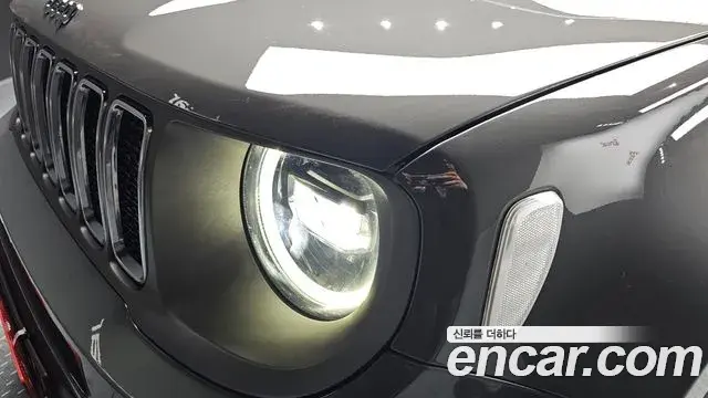 Jeep Renegade 2021 — ფოტო 9/30