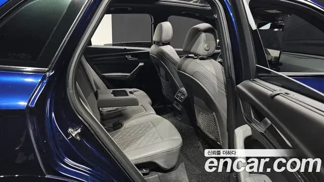 Audi SQ5 2021 — Şəkil 19/33