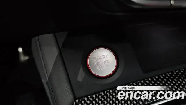 Audi SQ5 2021 — Şəkil 20/33