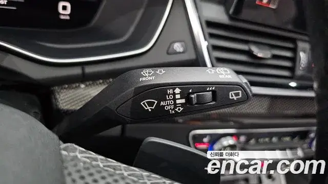 Audi SQ5 2021 — Şəkil 33/33