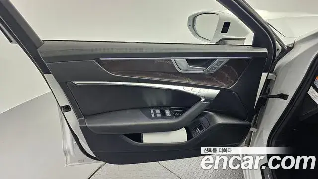 Audi A6 2023 — Şəkil 23/35