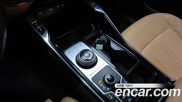 Kia Sorento 2022 — Photo 30/32