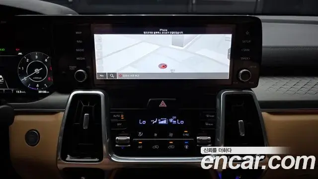 Kia Sorento 2022 — Photo 14/32