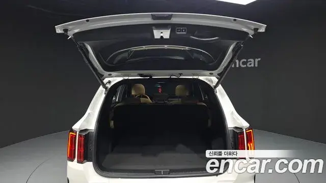 Kia Sorento 2022 — Photo 23/32