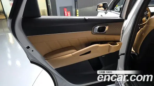 Kia Sorento 2022 — Photo 22/32