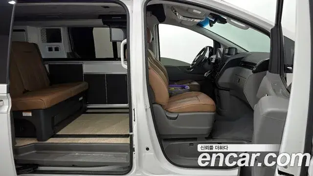 Hyundai Staria 2024 — Şəkil 33/35