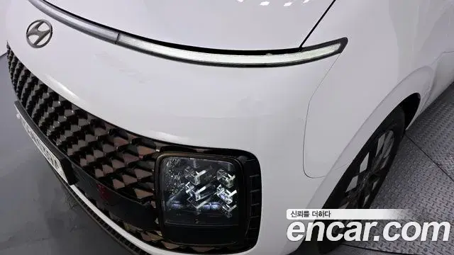 Hyundai Staria 2024 — Şəkil 12/35