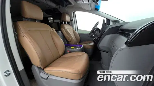 Hyundai Staria 2024 — Şəkil 14/35