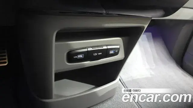 Hyundai Staria 2024 — Şəkil 29/35
