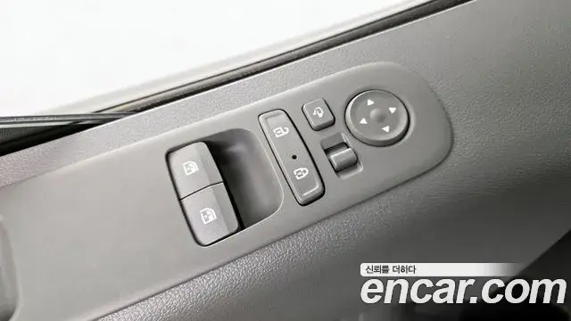 Hyundai Staria 2024 — Şəkil 6/35