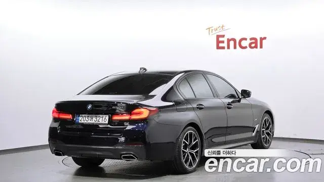 BMW 5 Series 2022 — Şəkil 7/20