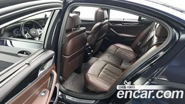 BMW 5 Series 2022 — Şəkil 3/20