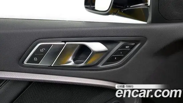 BMW 1 Series 2022 — Photo 29/32