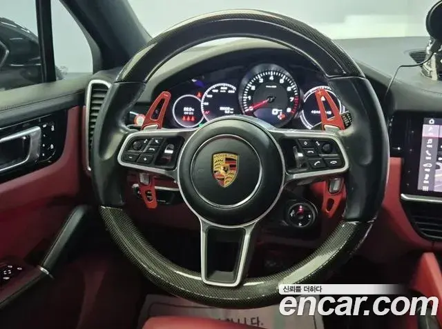 Porsche Cayenne 2021 — Şəkil 18/20