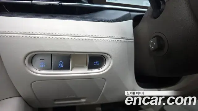 Genesis G90 2022 — ფოტო 10/31