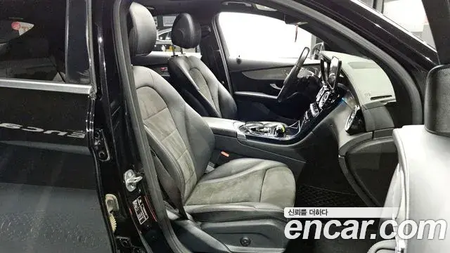 Mercedes-Benz GLC-Class 2019 — ფოტო 25/32