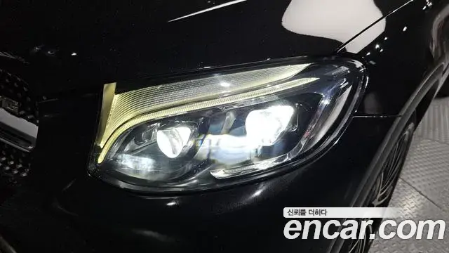Mercedes-Benz GLC-Class 2019 — ფოტო 22/32