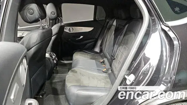 Mercedes-Benz GLC-Class 2019 — ფოტო 13/32