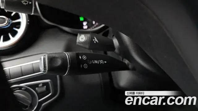 Mercedes-Benz GLC-Class 2019 — ფოტო 18/32