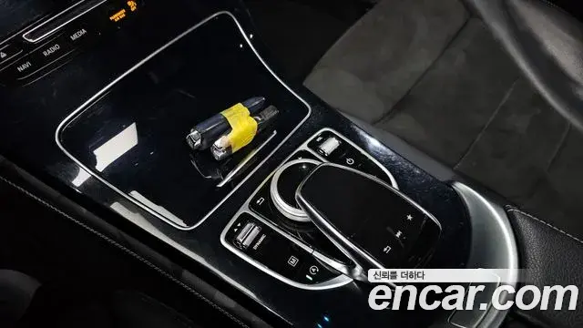 Mercedes-Benz GLC-Class 2019 — ფოტო 20/32