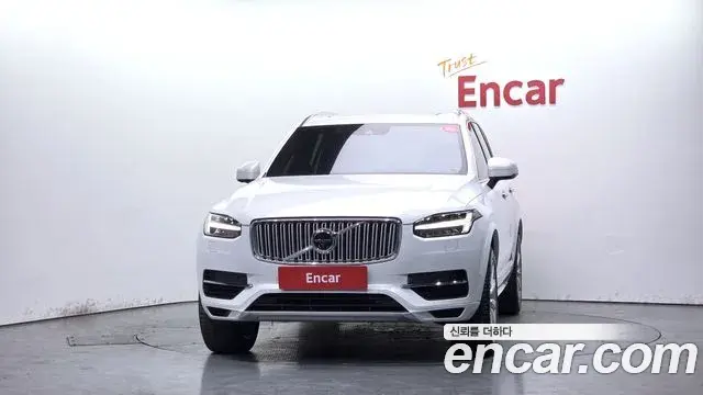 Volvo XC90 2018 — Photo 20/20
