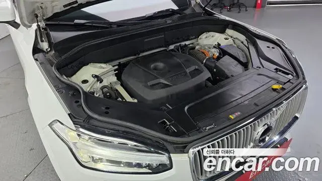 Volvo XC90 2018 — Photo 5/20