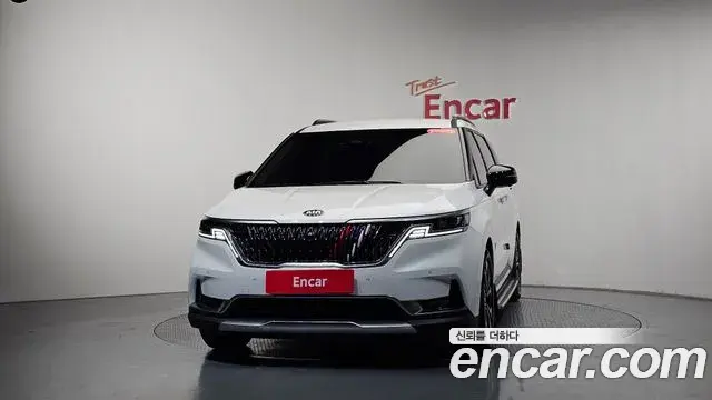 Kia Carnival 2021 — Фото 3/20
