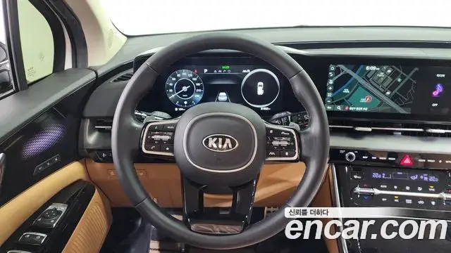 Kia Carnival 2021 — Фото 12/20