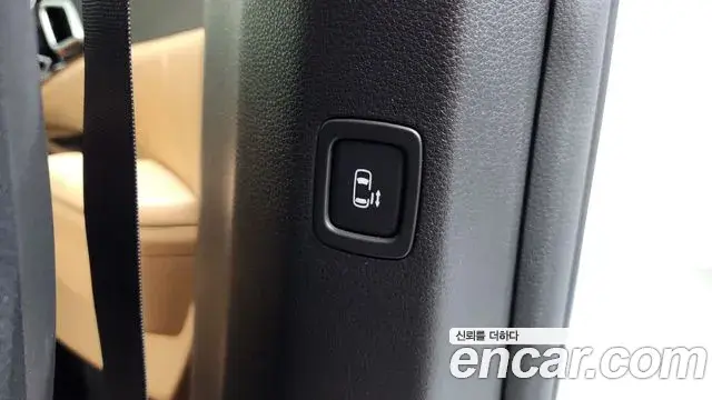 Kia Carnival 2021 — Фото 17/20
