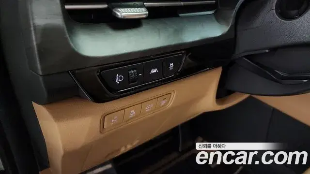 Kia Carnival 2021 — Photo 38/38