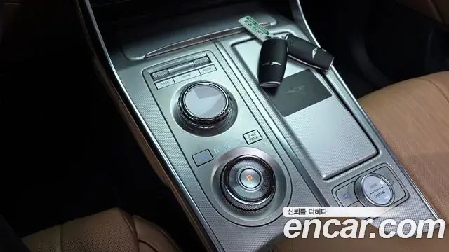 Genesis GV80 2023 — Photo 1/20
