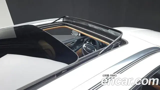 Genesis GV80 2023 — Photo 16/20