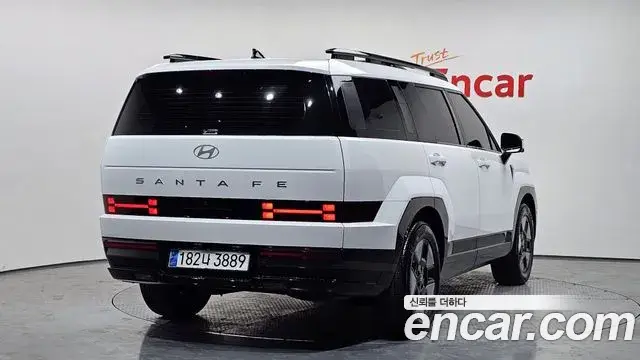 Hyundai Santa Fe 2023 — Фото 2/20