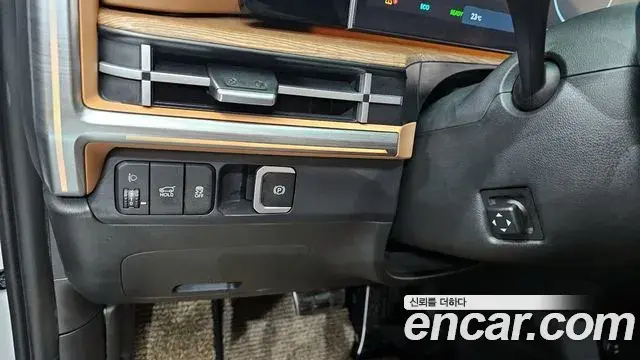 Hyundai Santa Fe 2023 — Фото 17/20