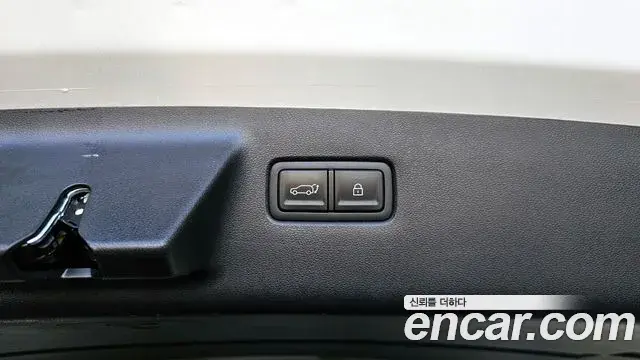 Hyundai Santa Fe 2023 — Фото 20/20
