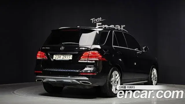 Mercedes-Benz GLE-Class 2018 — ფოტო 20/20
