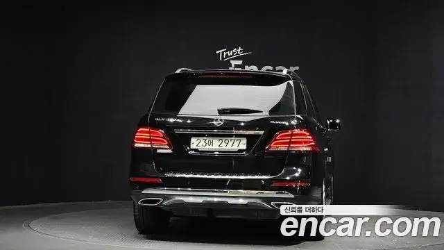 Mercedes-Benz GLE-Class 2018 — ფოტო 11/20