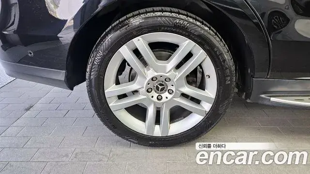 Mercedes-Benz GLE-Class 2018 — ფოტო 12/20