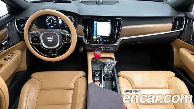 Volvo S90 2019 — ფოტო 16/20