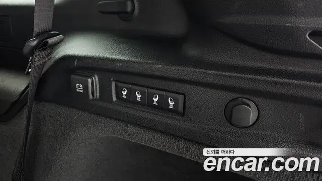 Jeep Grand Cherokee 2021 — ფოტო 29/33