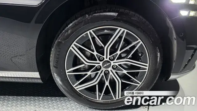 Genesis G90 2022 — Şəkil 35/39