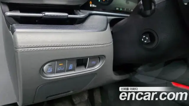 Genesis G90 2022 — Şəkil 33/39