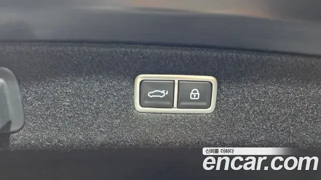 Genesis G90 2022 — Şəkil 28/39