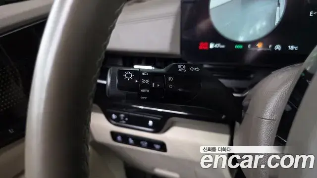 Kia Carnival 2024 — ფოტო 11/39