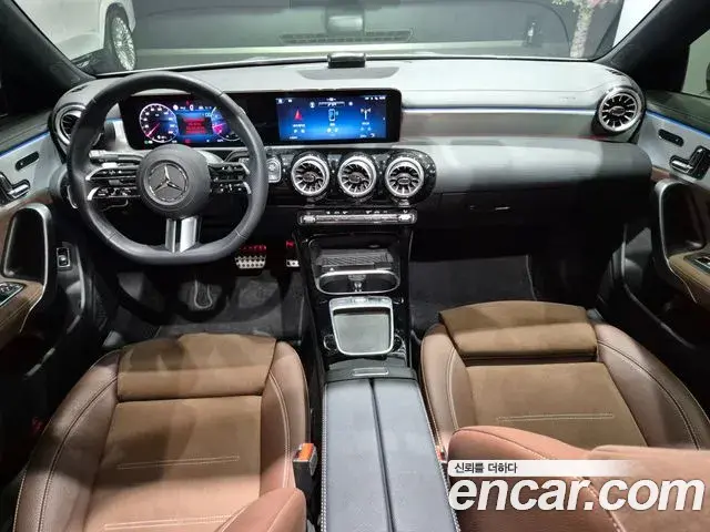 Mercedes-Benz CLA-Class 2025 — Photo 3/20