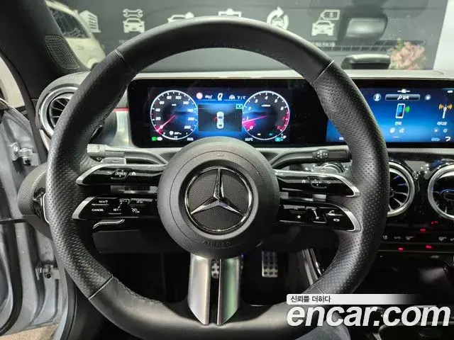 Mercedes-Benz CLA-Class 2025 — Photo 2/20
